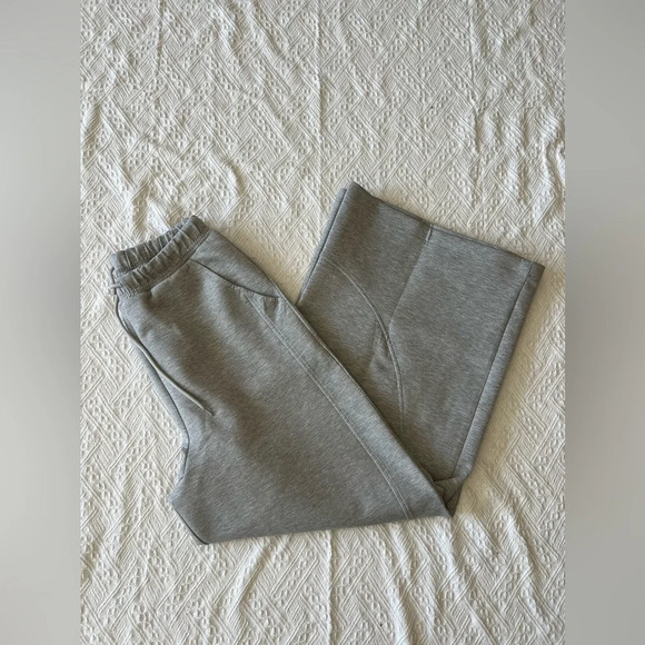 ASOS DESIGN Super Wide Leg Scuba Joggers in Gray Marl, size XS. SOLD OUT ONLINE - Picture 6 of 14